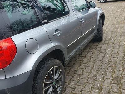 Gebraucht Skoda Yeti Adventure 140 PS (102 kW) 2013 Silber SUV