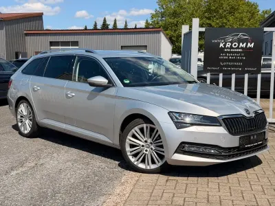 Gebraucht Skoda Superb Premium Edition 200 PS (147 kW) 2022 Silber Limousine