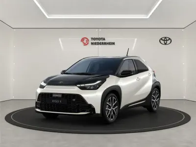 Neu Toyota Aygo X Sport 116 PS (85 kW) 2026 Weiß SUV