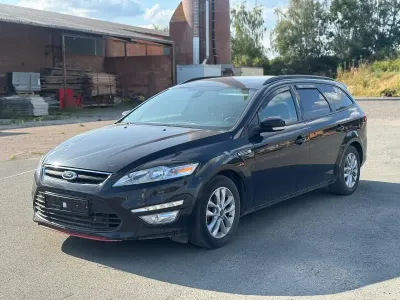 Gebraucht Ford Mondeo 138 PS (101 kW) 2012 Schwarz Kombi