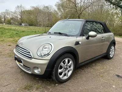 Usado Mini Cooper Cabriolet 120 CV (88 kW) 2009 Plateado Descapotable