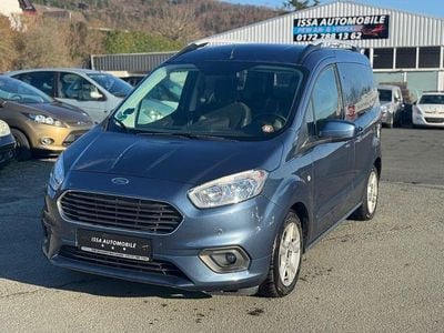 Gebraucht Ford Tourneo Courier Titanium 101 PS (74 kW) 2019 Chromablau metallic Van / Kleinbus