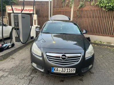 Gebraucht Opel Insignia 160 PS (117 kW) 2009 Grau Limousine