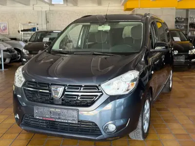 Gebraucht Dacia Lodgy Comfort 102 PS (75 kW) 2019 Grau Van / Kleinbus