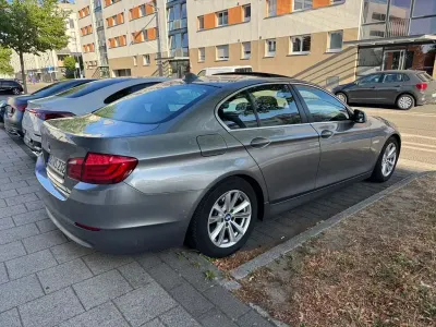 Gebraucht BMW 523 205 PS (150 kW) 2010 Grau Limousine