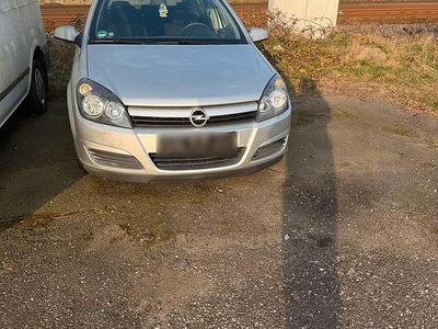 Usata Opel Astra 103 CV (75 kW) 2004 Argento Berlina