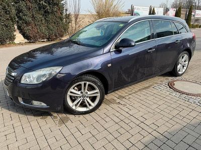 Gebraucht Opel Insignia 160 PS (117 kW) 2012 Andere farben Kombi