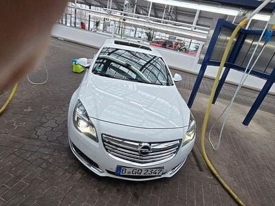 Gebraucht Opel Insignia Edition 194 PS (142 kW) 2013 Weiß Limousine