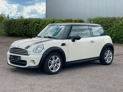Używany Mini Cooper 122 KM (89 kW) 2012 Biały Hatchback