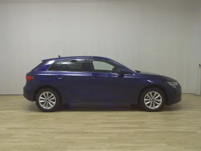 Gebraucht Audi A3 Basis 150 PS (110 kW) 2022 Blau Limousine