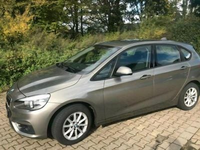 Grau Gebraucht 2015 BMW 216 Advantage Kombi | 6.899 € (Fairer Preis)