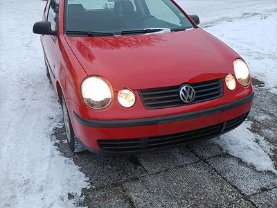 Rot Gebraucht 2003 VW Polo Kleinwagen | 800 € (Guter Preis)