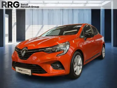 Begagnad Renault Clio V Business 91 HK (66 kW) 2021 Orange Sedan