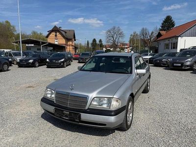 Gebraucht Mercedes C180 Classic 122 PS (89 kW) 1996 Silber Limousine