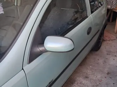 Używany Opel Corsa 58 KM (42 kW) 2001 Zielony Hatchback