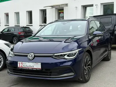 Gebraucht VW Golf VIII Style 150 PS (110 kW) 2021 Blau Kombi