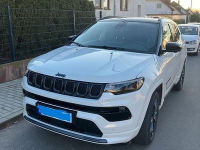 Gebraucht Jeep Compass 241 PS (177 kW) 2022 Weiß SUV
