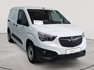 Gebraucht Opel Combo 102 PS (75 kW) 2024 Kaolin weiß Van / Kleinbus