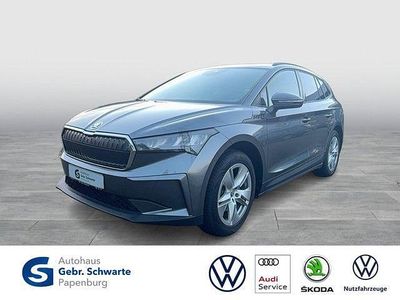 Grau Gebraucht 2023 Skoda Enyaq iV Loft SUV | 26.880 € (Fairer Preis)