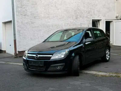 Gebraucht Opel Astra 120 PS (88 kW) 2006 Schwarz Kleinwagen