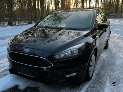 Occasion Ford Focus Cool & Connect 125 ch (91 kW) 2018 Noir Berline