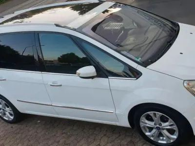 Gebraucht Ford Galaxy 200 PS (147 kW) 2014 Weiß Van / Kleinbus