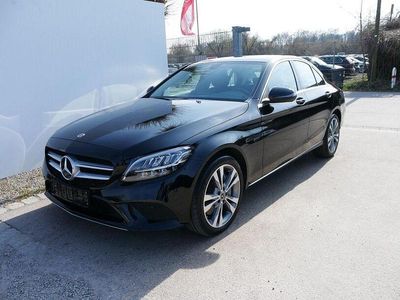 Gebraucht Mercedes C300e Avantgarde 194 PS (142 kW) 2021 Fabric  black / anthracite Limousine