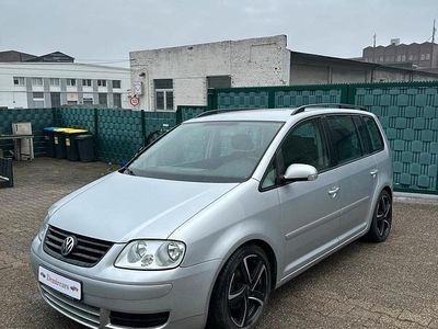 Silber Gebraucht 2005 VW Touran Van / Kleinbus | 2.999 € (Fairer Preis)