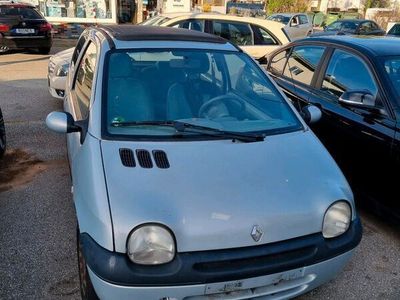 gebraucht Renault Twingo TÜV 03/26 vieles neu