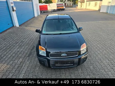 Gebraucht Ford Fusion 80 PS (58 kW) 2006 Schwarz Kleinwagen