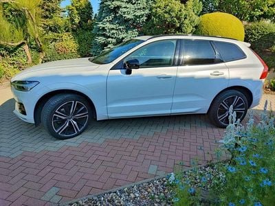Second-hand Volvo XC60 R-Design 190 CP (139 kW) 2020 Alb SUV