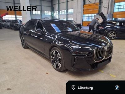 Gebraucht BMW 740 M Sport 299 PS (219 kW) 2025 Schwarz Limousine