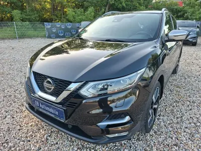 Gebraucht Nissan Qashqai Tekna 163 PS (119 kW) 2018 Schwarz SUV
