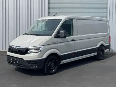 Neu MAN TGE 177 PS (130 kW) 2026 Grau Van