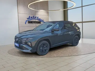 Neu Hyundai Tucson 150 PS (110 kW) 2026 Grün SUV