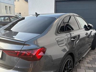 Gebraucht Audi S3 Ambiente 310 PS (228 kW) 2023 Grau Limousine