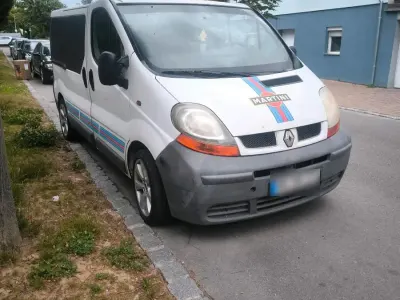 Gebraucht Renault Traffic 84 PS (61 kW) 2003 Weiß Van / Kleinbus