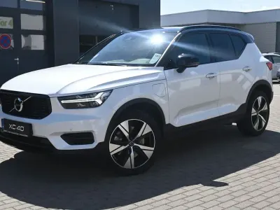 Gebraucht Volvo XC40 R-Design 211 PS (155 kW) 2022 Weiß SUV