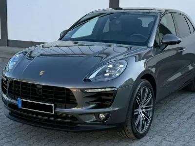 Usata Porsche Macan Turbo 258 CV (189 kW) 2017 Grigio SUV