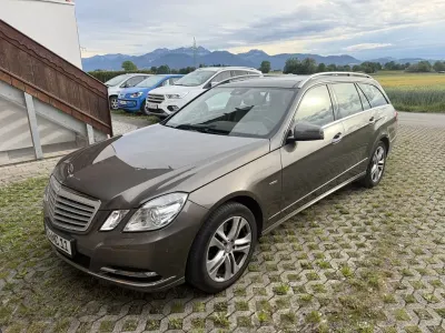 Gebraucht Mercedes E250 Elegance 204 PS (150 kW) 2011 Grau Limousine