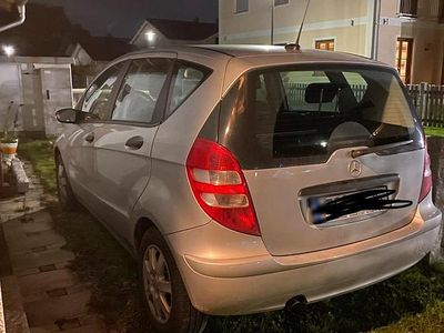 Usata Mercedes A150 95 CV (69 kW) 2004 Argento Utilitaria