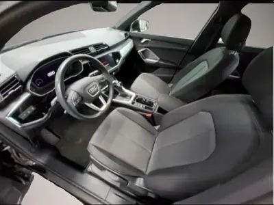 Gebraucht Audi Q3 Ambiente 150 PS (110 kW) 2024 Manufacturer SUV