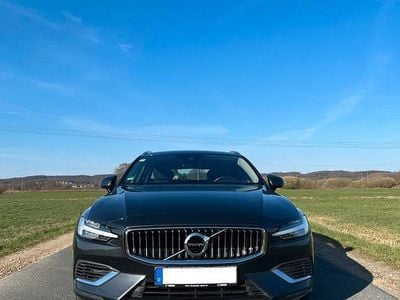 Gebraucht Volvo V60 Inscription 390 PS (286 kW) 2020 Grau Kombi