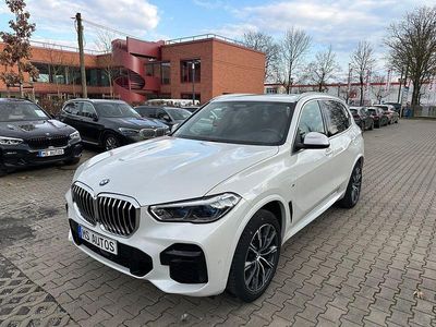 Gebraucht BMW X5 M Sport 286 PS (210 kW) 2022 Mineralweiß SUV