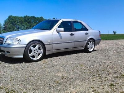 Mercedes C180