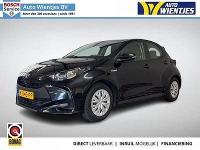 Gebraucht Toyota Yaris Hybrid Active 91 PS (66 kW) 2021 Schwarz Limousine