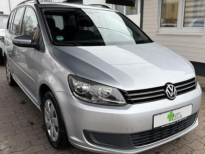 Gebraucht VW Touran Comfortline 140 PS (102 kW) 2014 Silber Van / Kleinbus