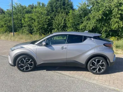 Gebraucht Toyota C-HR Team 122 PS (89 kW) 2019 Silber SUV