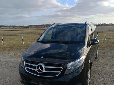 Gebraucht Mercedes V220 163 PS (119 kW) 2015 Schwarz Van / Kleinbus