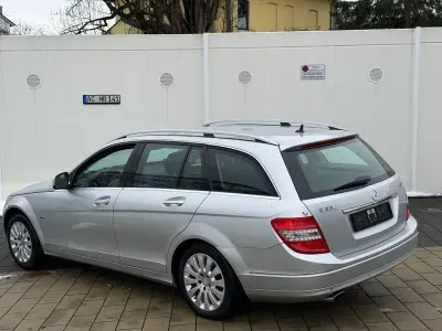 Gebraucht Mercedes C220 Elegance 170 PS (125 kW) 2007 Silber Kombi